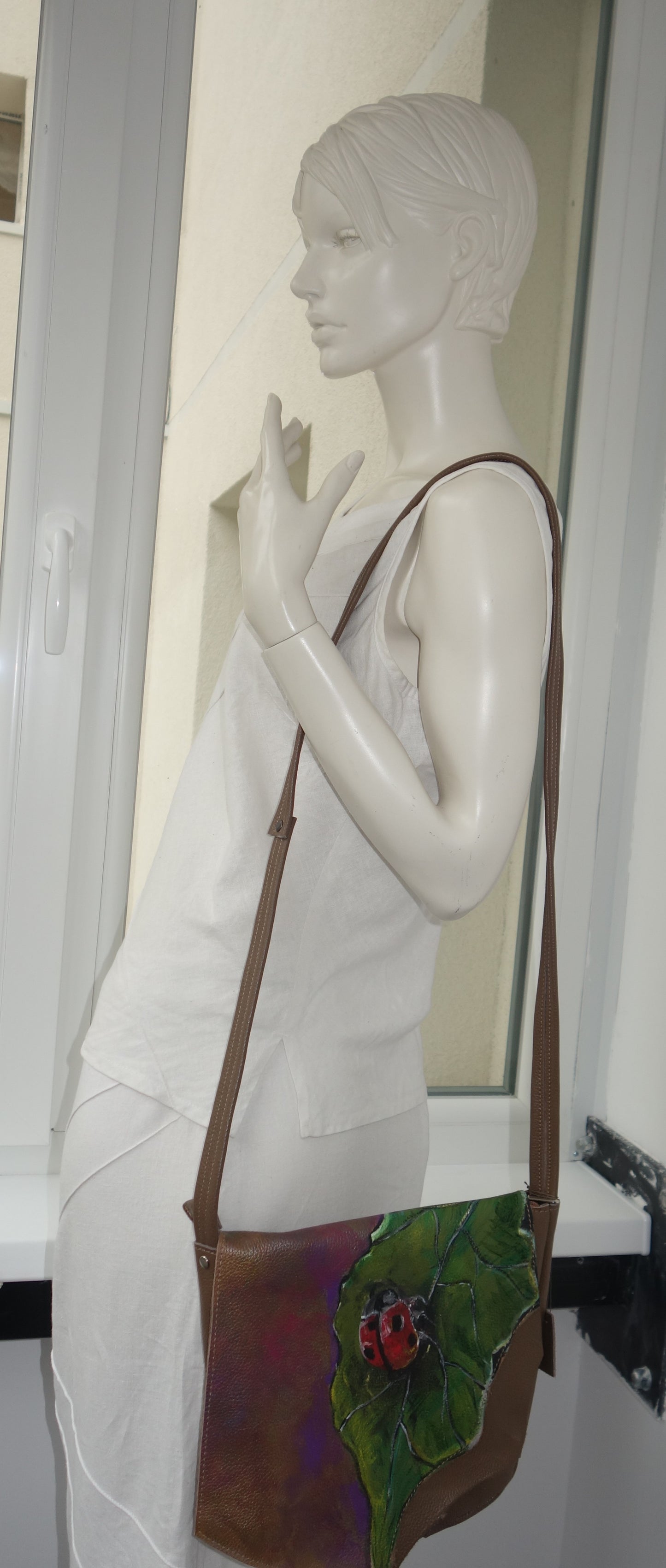 GEANTA DE PIELE NATURALA MAMARUTA