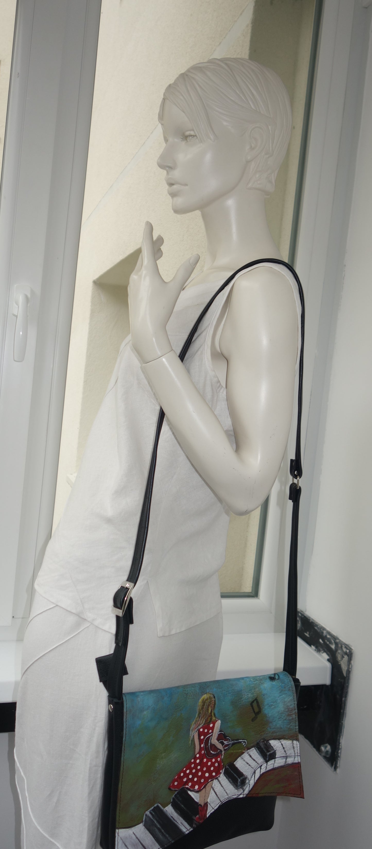 GEANTA DE PIELE NATURALA FEEL THE MUSIC