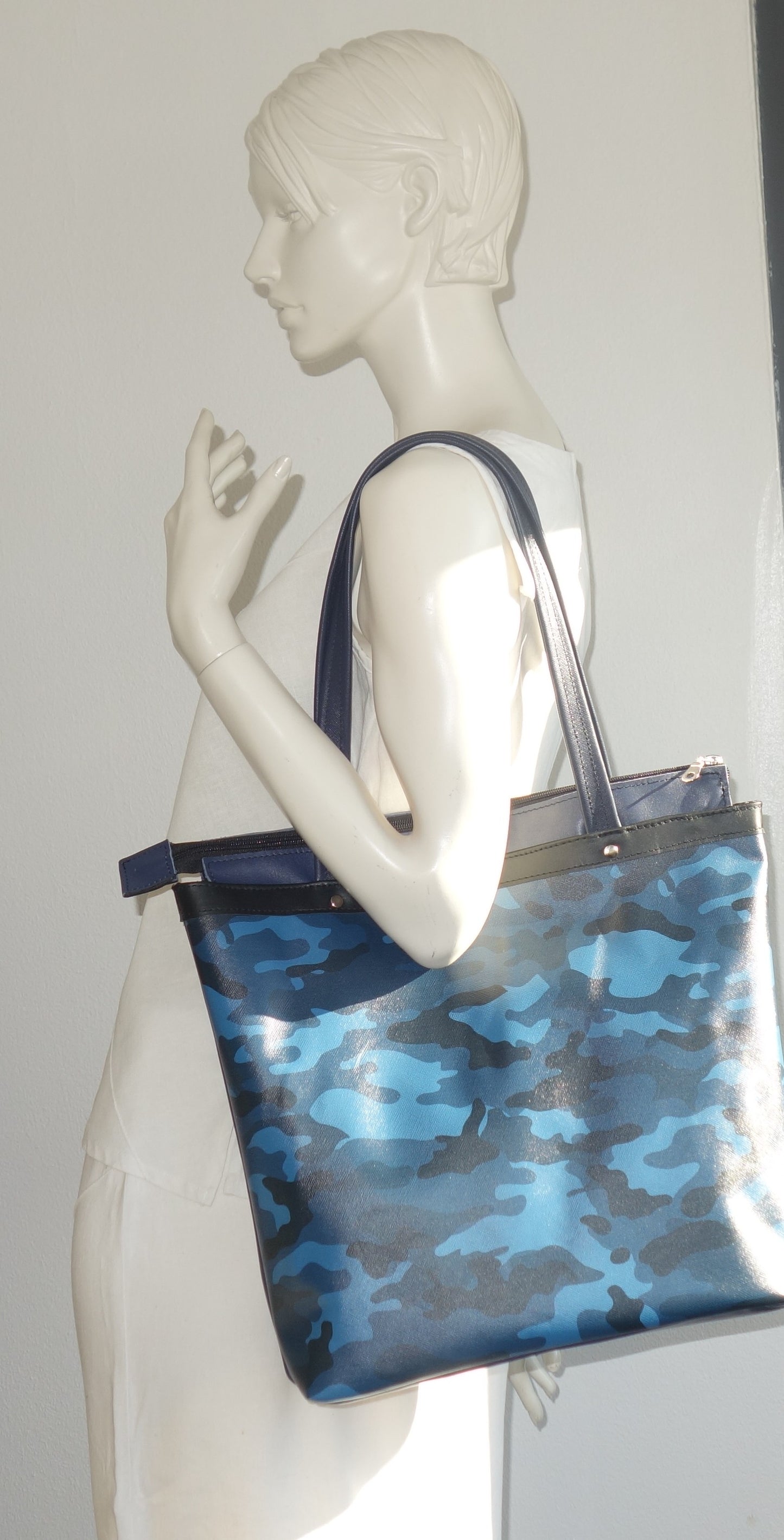 POSETA DE PIELE NATURALA SEA WAVES