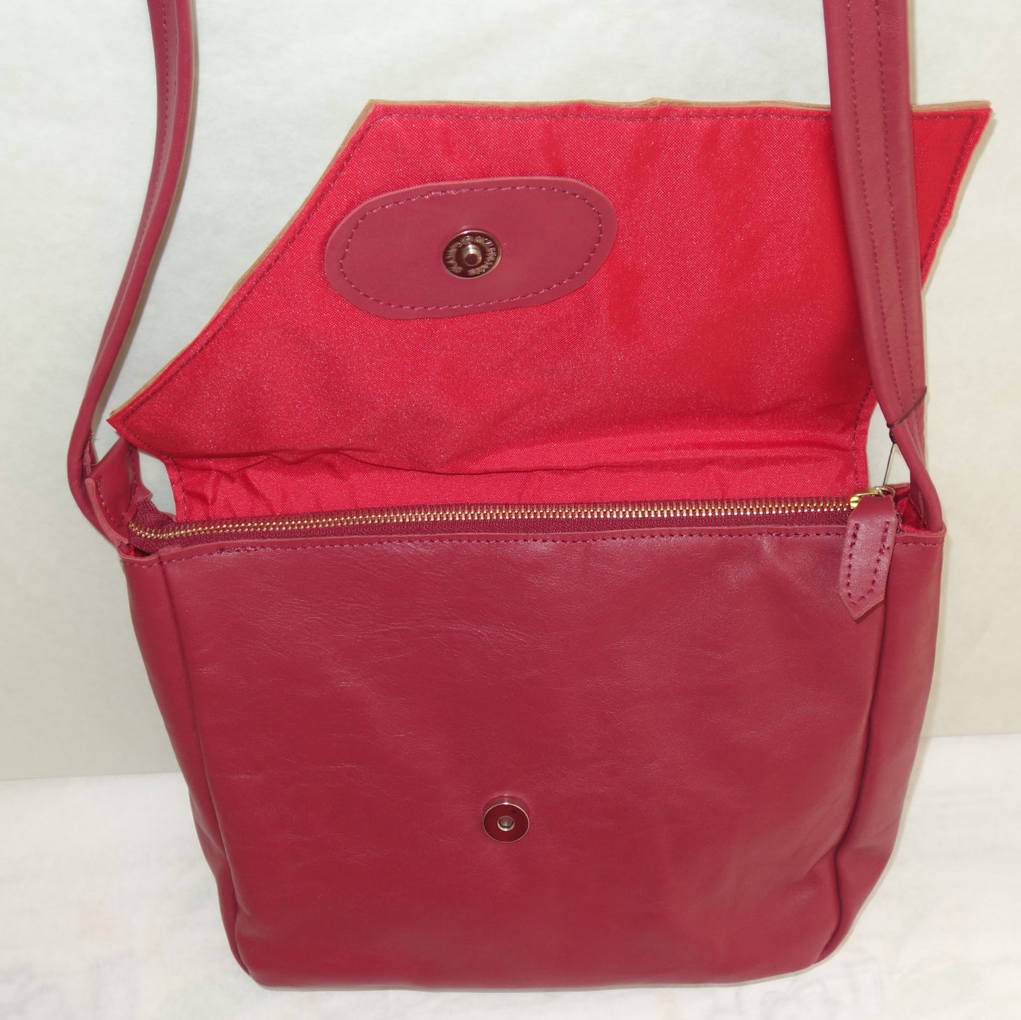 GEANTA DE PIELE NATURALA MAGIC