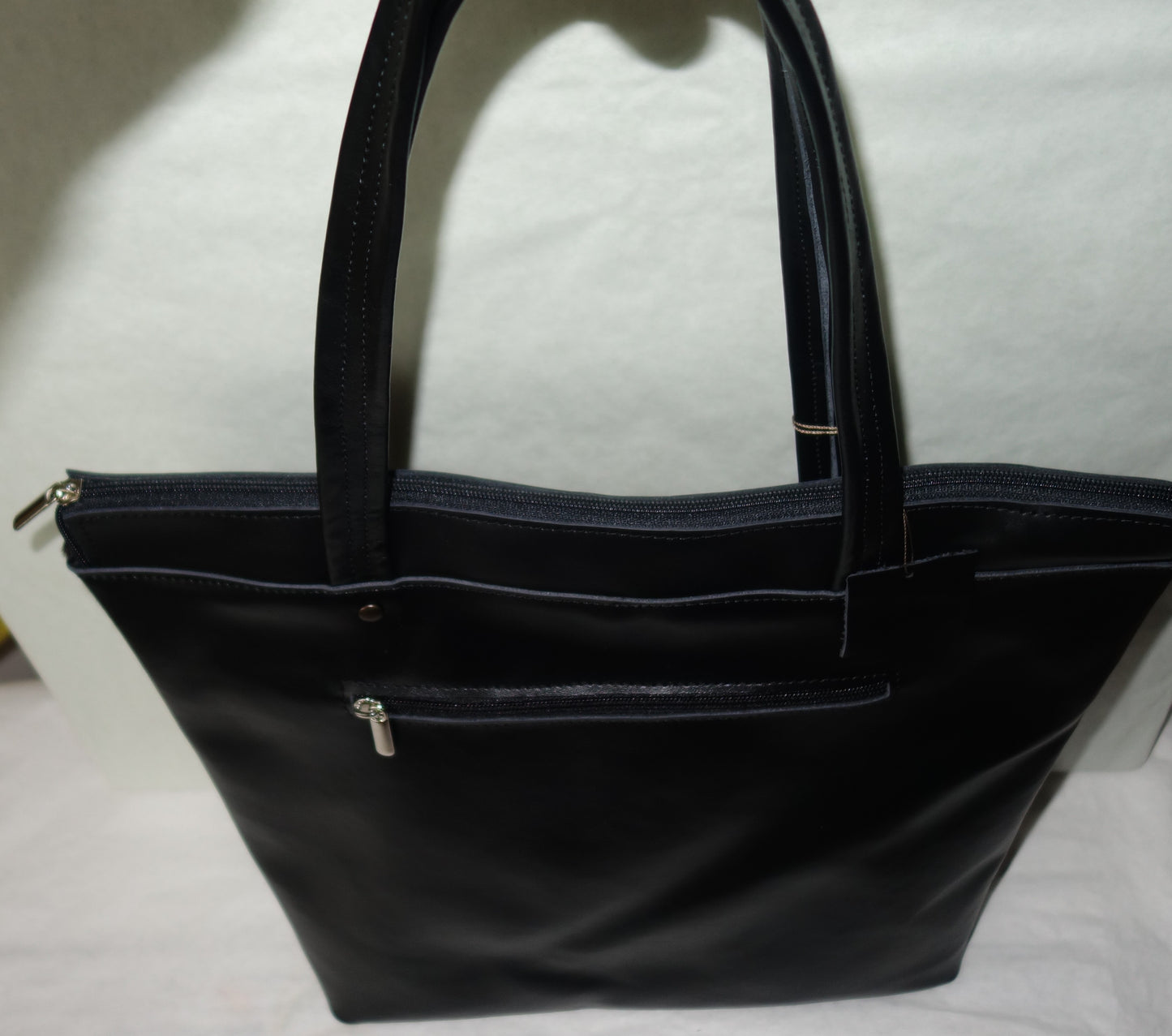 POSETA DE PIELE NATURALA URBANA