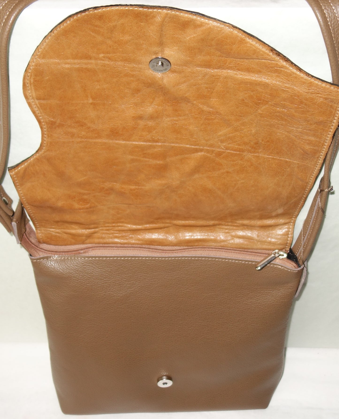 GEANTA DE PIELE NATURALA BUCHET