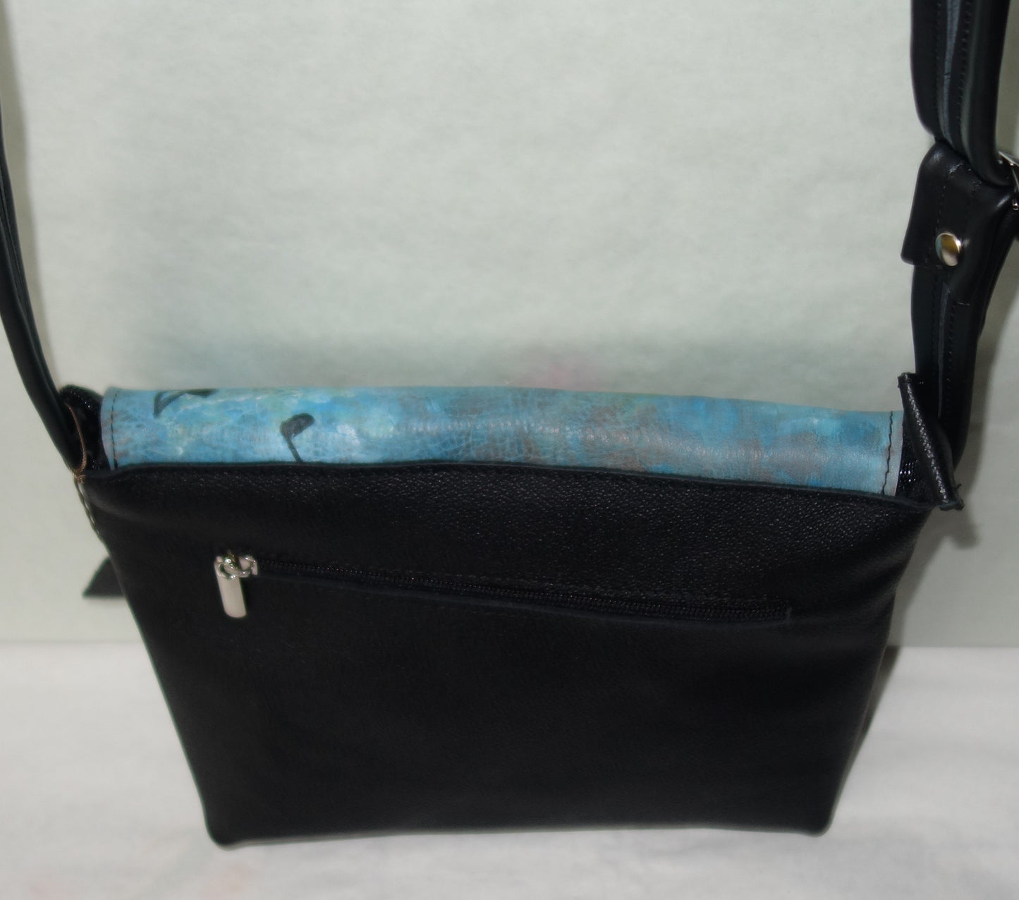 GEANTA DE PIELE NATURALA FEEL THE MUSIC