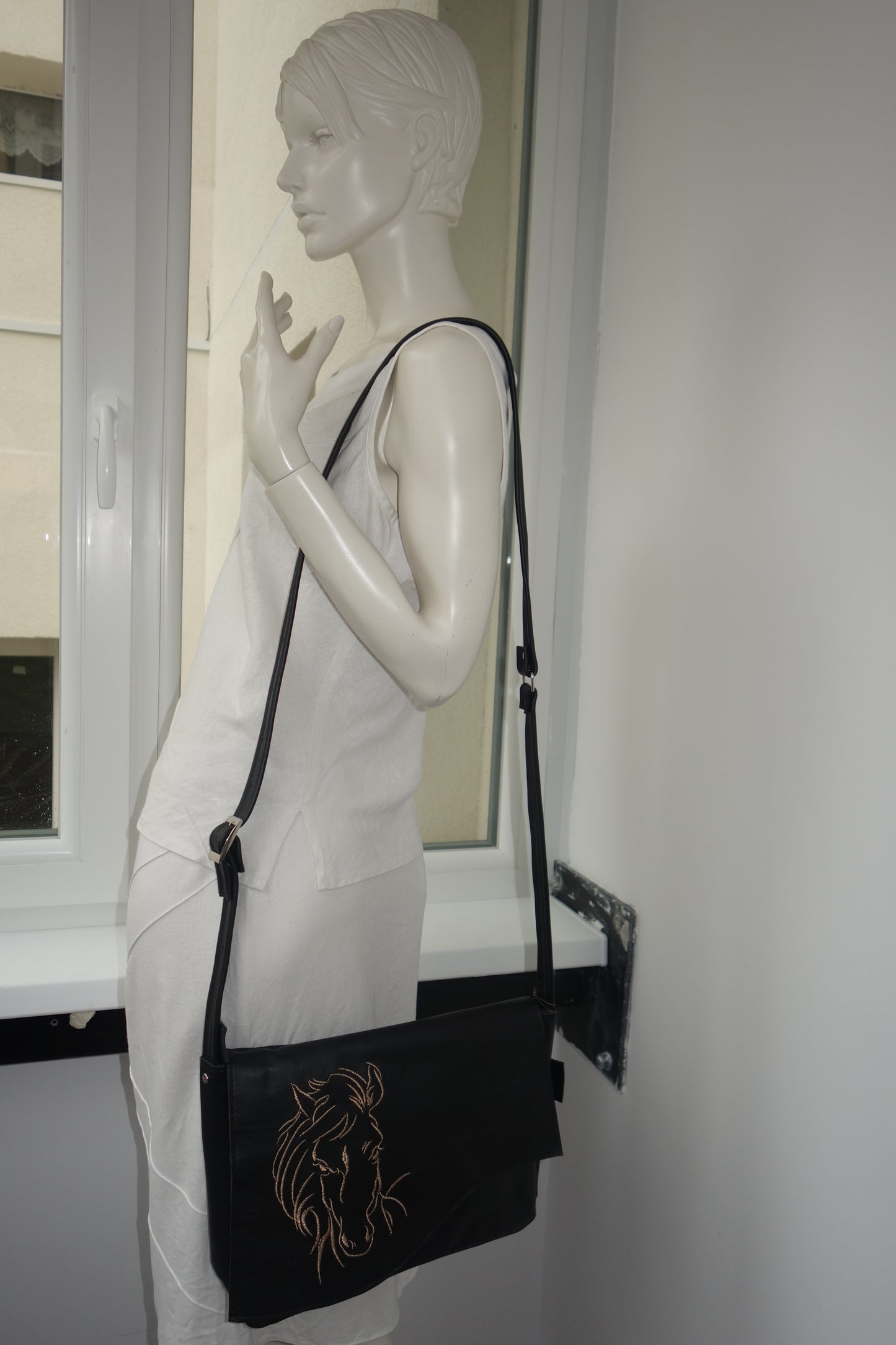 GEANTA DE PIELE NATURALA PEACEFUL HEART