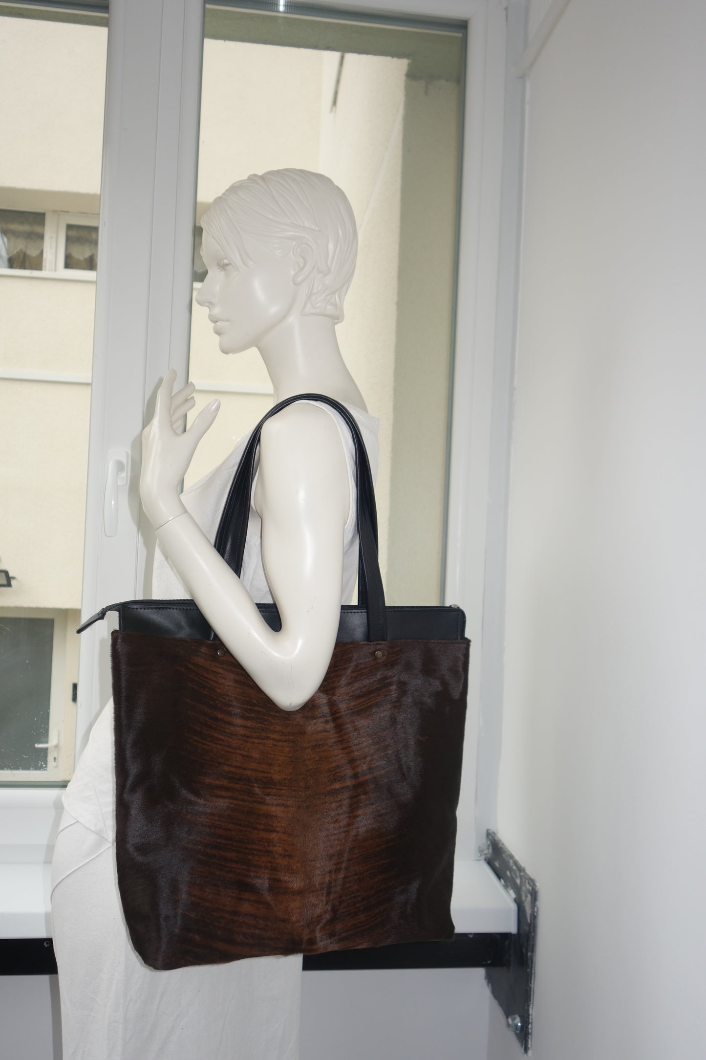 POSETA DE PIELE NATURALA ELEGANT