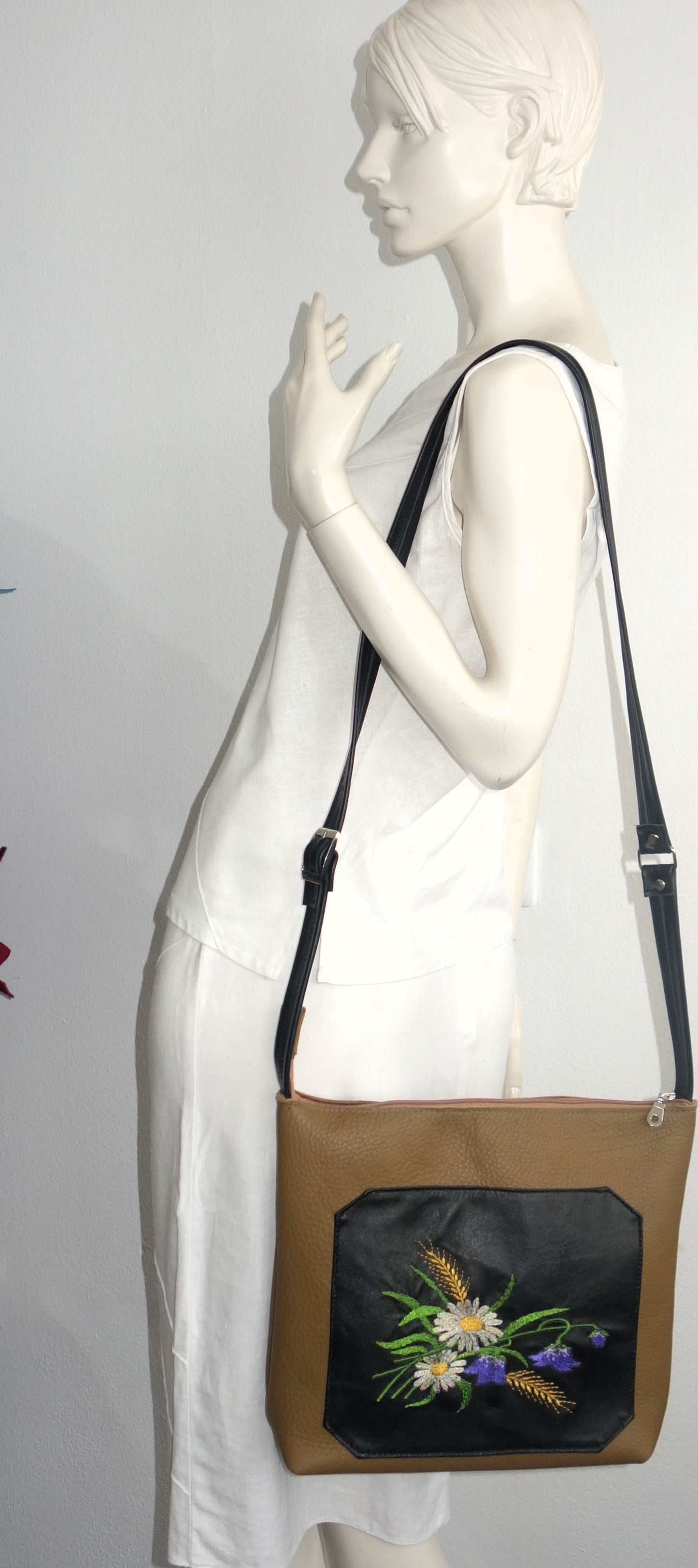 GEANTA DE PIELE NATURALA KAKI