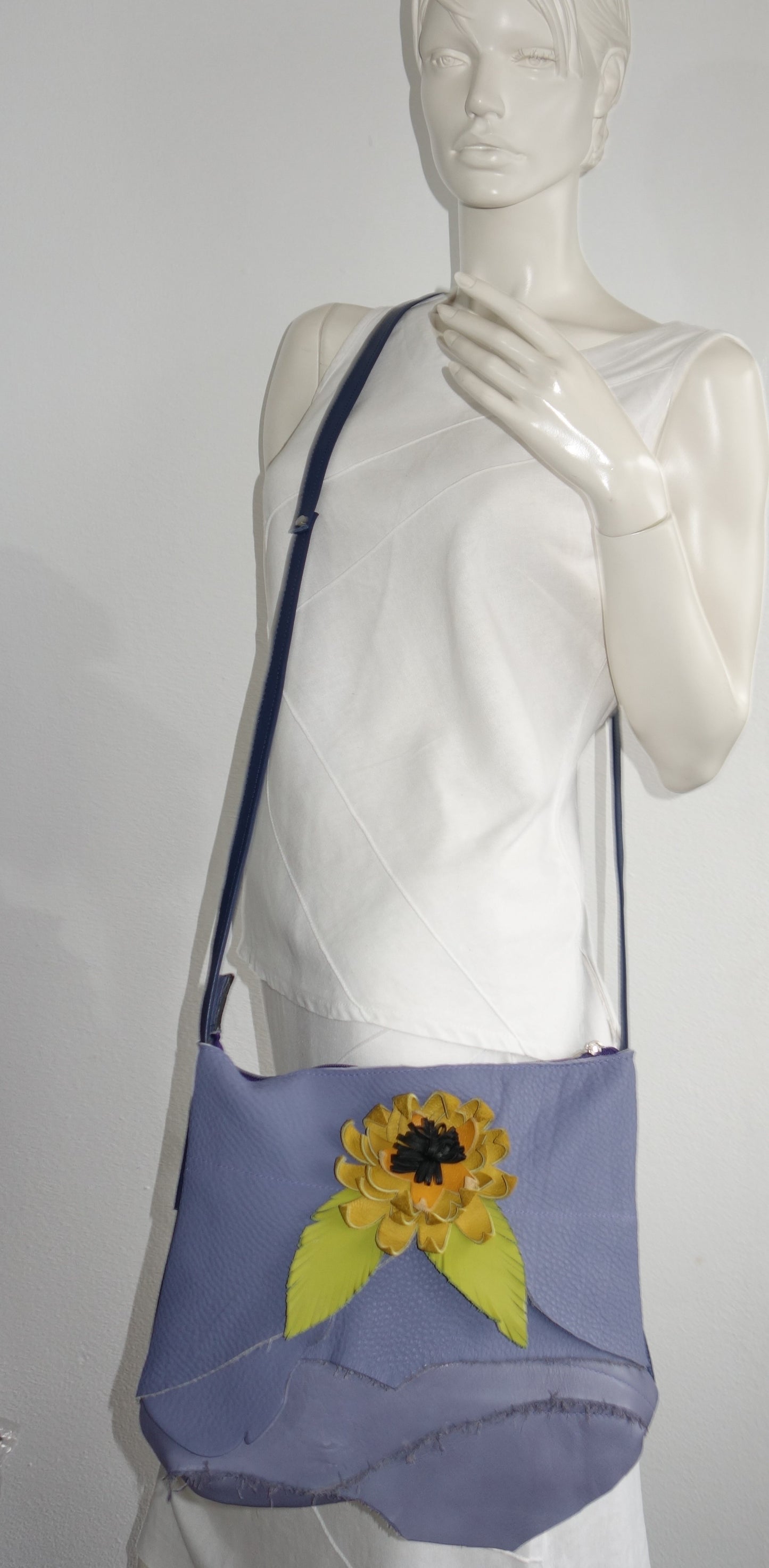 GEANTA DE PIELE NATURALA JUST FLOWER