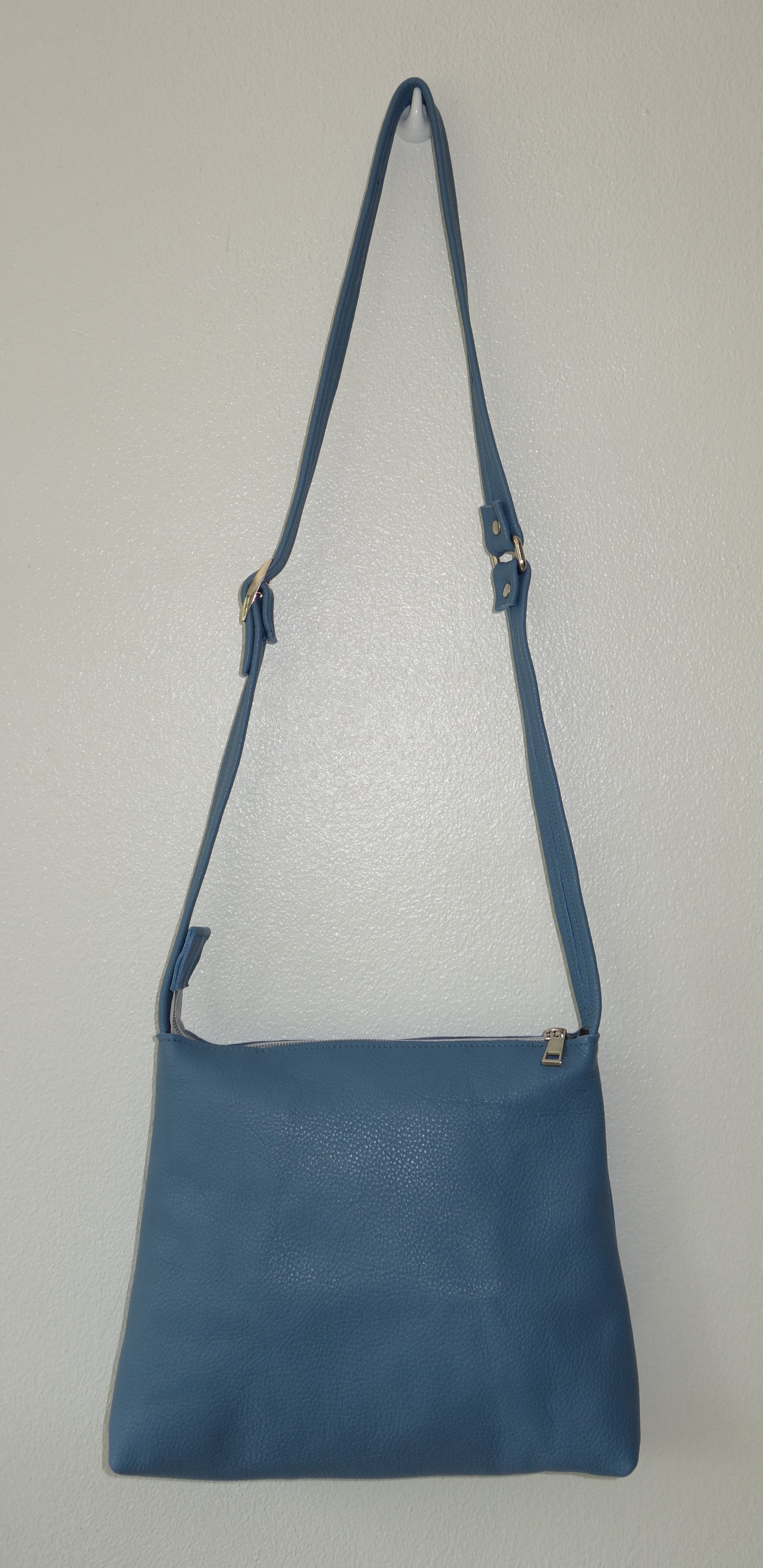 GEANTA DE PIELE NATURALA BLUE SERENTY
